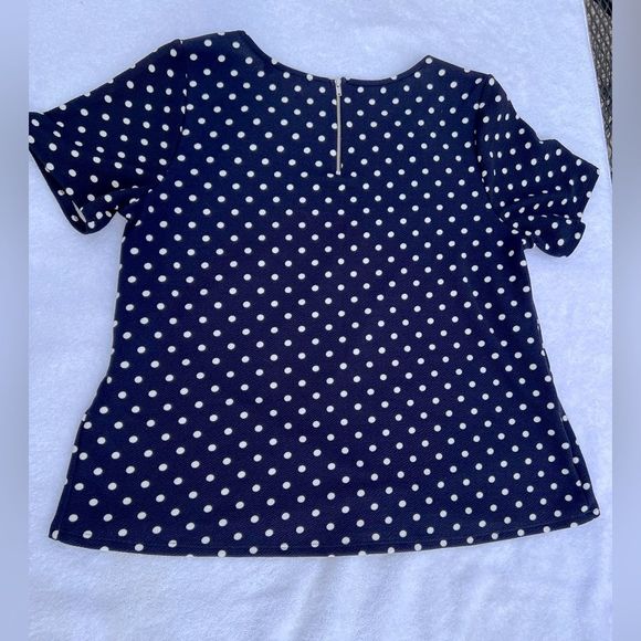 NWT Green Envelope Navy Blue Polka Dot Top size Large New with tag - Picture 5 of 9
